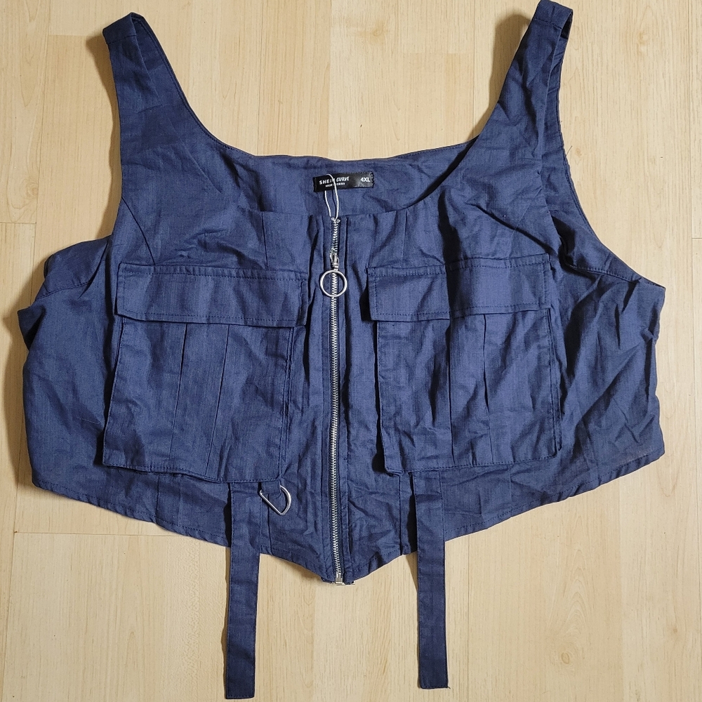 Women's sleeveless top,  size 4X